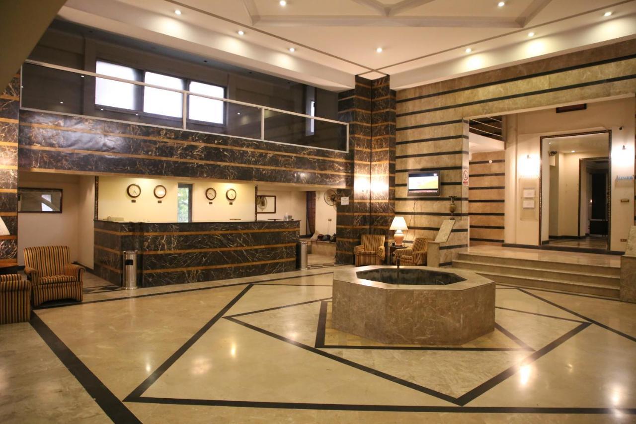 Carlton Tower Hotel Лахор Екстер'єр фото