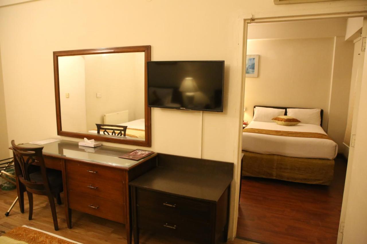 Carlton Tower Hotel Лахор Екстер'єр фото