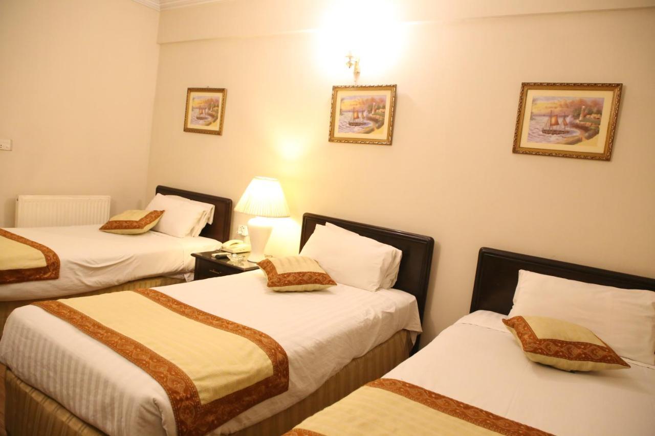 Carlton Tower Hotel Лахор Екстер'єр фото