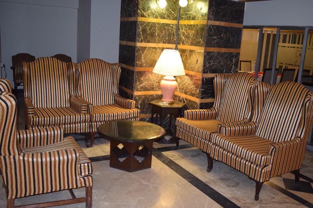 Carlton Tower Hotel Лахор Екстер'єр фото