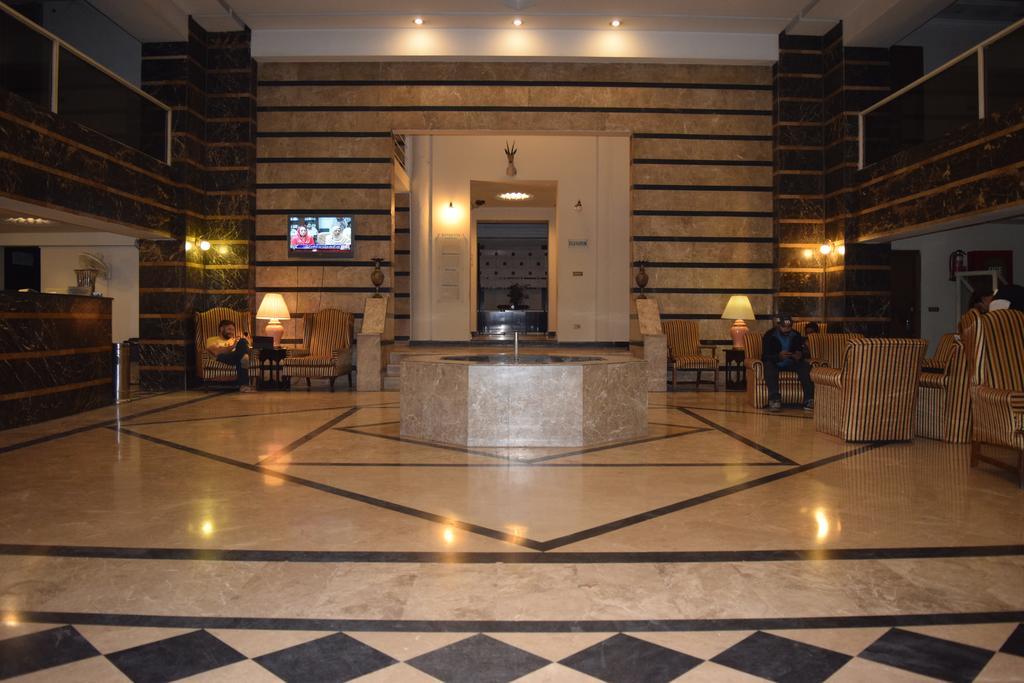 Carlton Tower Hotel Лахор Екстер'єр фото